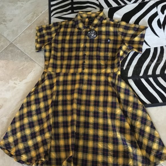 Sourpuss Dresses & Skirts - Modcloth Sourpuss plaid skull dress size 3x New